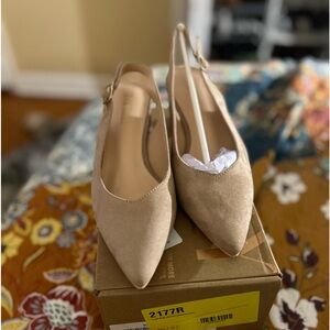 Size 6 Frank Mully women’s slingback heels.